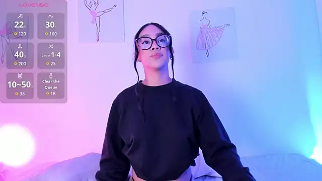 Klohewilliams  online show from 3, 12, 2025