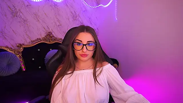 NaomiBaae online show from 19, 12, 2025