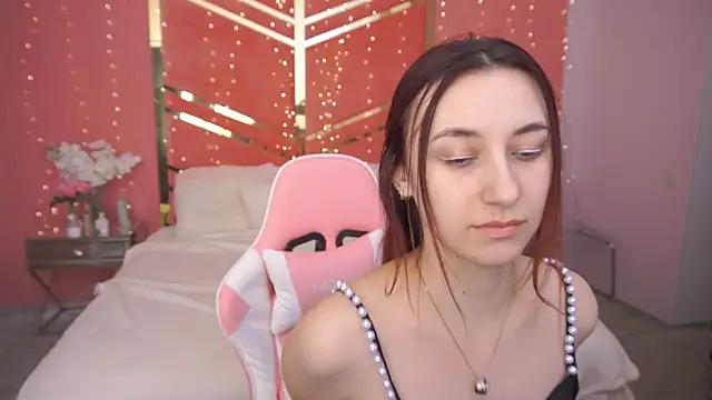 RoxieRay online show from 10, 3, 2026