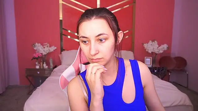 RoxieRay online show from 8, 4, 2026