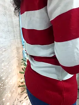 Juliekhan 98 online show from 6, 1, 2026