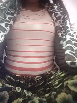 Juliekhan 98 online show from 12, 1, 2026