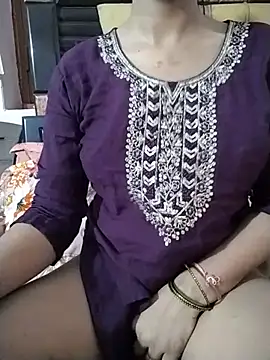 Snapshot of RASHMI_SHARMA9 chatting on 14, 7, 2026 RASHMI SHARMA9 online show from 14, 7, 2026