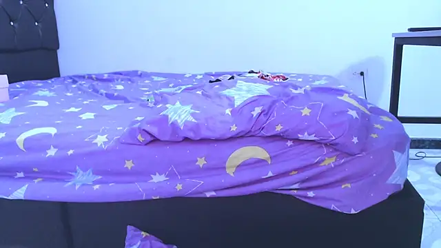 NoaLeon21 online show from 14, 1, 2026