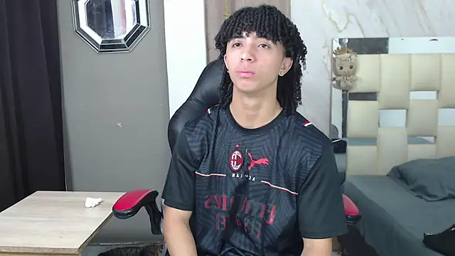 kim curlyy online show from 10, 5, 2026
