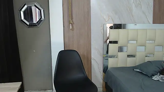 Snapshot of kim_curlyy chatting on 2, 3, 2026 kim curlyy online show from 2, 3, 2026