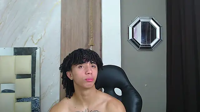 kim curlyy online show from 24, 5, 2026