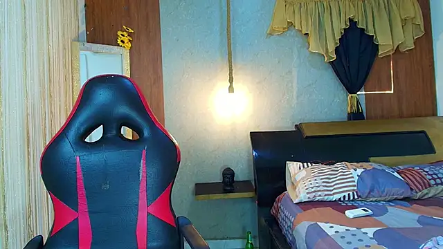 kim curlyy online show from 12, 4, 2026