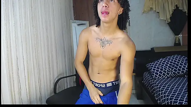 Snapshot of kim_curlyy chatting on 17, 2, 2026 kim curlyy online show from 17, 2, 2026