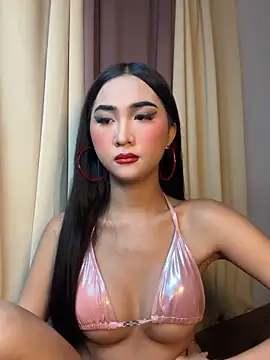 Diannellove online show from 12, 6, 2026