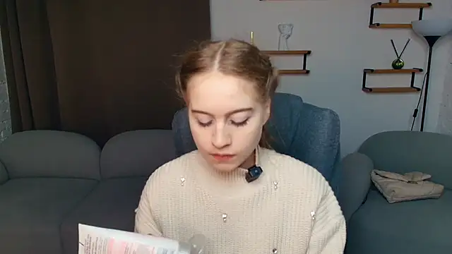 FairrryBluuum online show from 28, 11, 2025