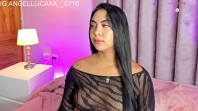 Snapshot of Little_Angelica18 chatting on 13, 2, 2026 Little Angelica18 online show from 13, 2, 2026