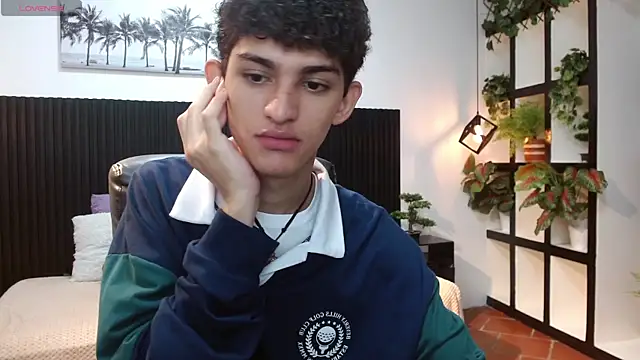 Michaelkoiv online show from 22, 12, 2025