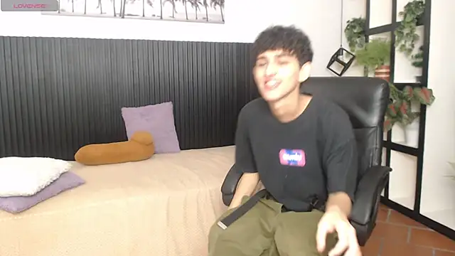 Michaelkoiv online show from 21, 12, 2025