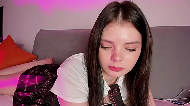 KessyLayssa online show from 5, 3, 2026