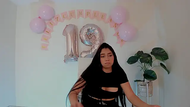 luna cute   online show from 21, 2, 2026