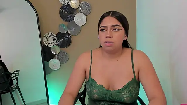 luna cute   online show from 30, 5, 2026