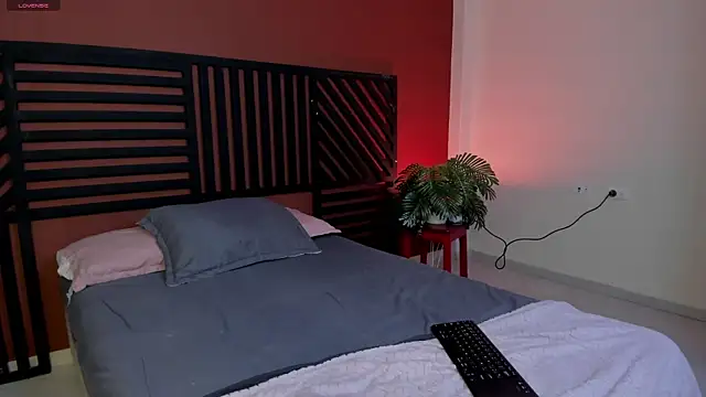 Snapshot of luna_cute__ chatting on 8, 7, 2026 luna cute online show from 8, 7, 2026