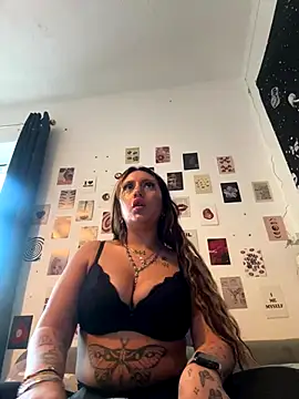 lunabaddie online show from 26, 11, 2025