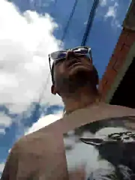 Fuegosutil online show from 7, 1, 2026