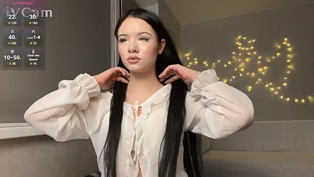 BeatriceMoonn online show from 27, 11, 2025