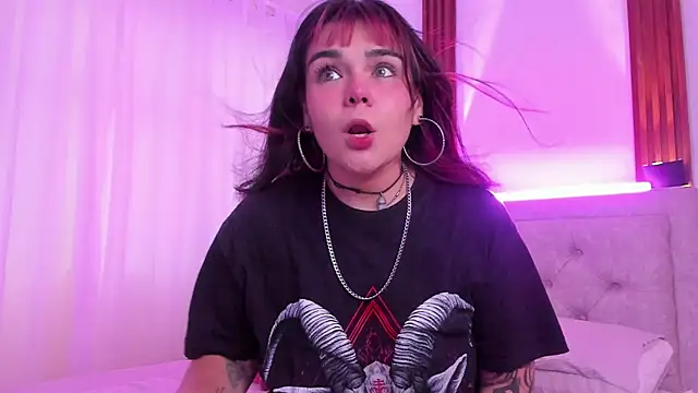 DakottaBluu online show from 28, 11, 2025