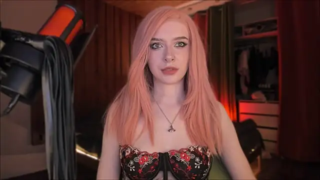 Mistress Iris online show from 29, 11, 2025