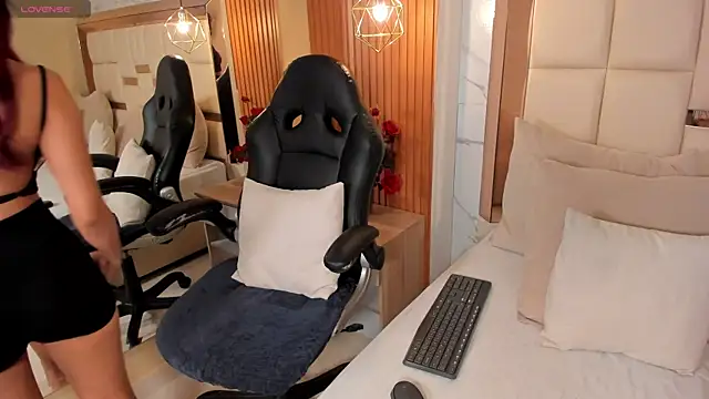 samantha quinnn online show from 15, 1, 2026