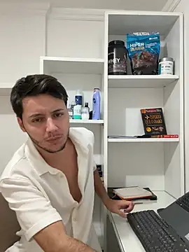 Snapshot of RicoValen chatting on 20, 2, 2026 RicoValen online show from 20, 2, 2026