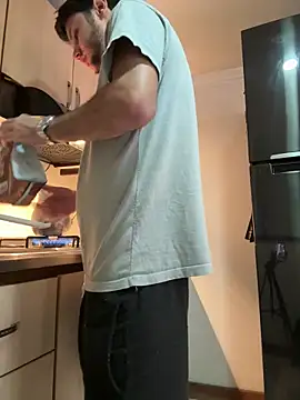 Snapshot of RicoValen chatting on 25, 2, 2026 RicoValen online show from 25, 2, 2026