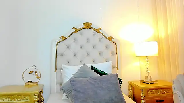 miss vivienne online show from 17, 1, 2026