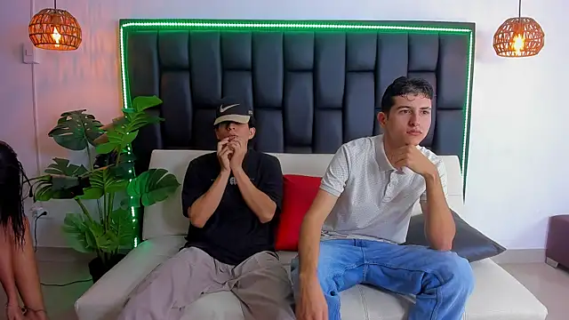 Crazy porkys online show from 16, 12, 2025