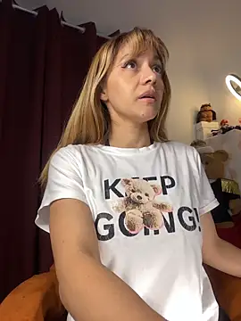   PrettyWoman   online show from 28, 11, 2025