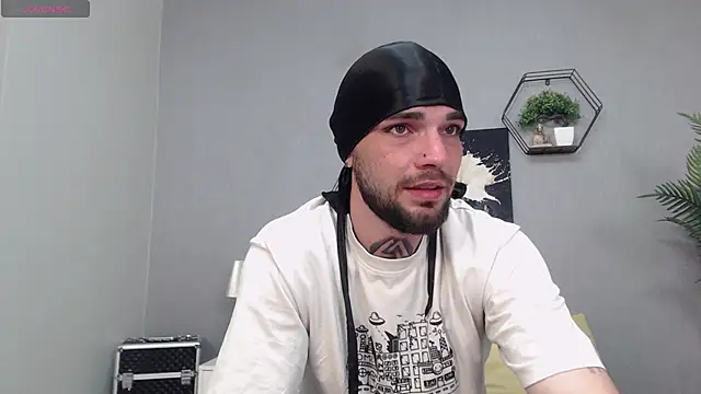 Snapshot of KaneHunter chatting on 28, 4, 2026 KaneHunter online show from 28, 4, 2026