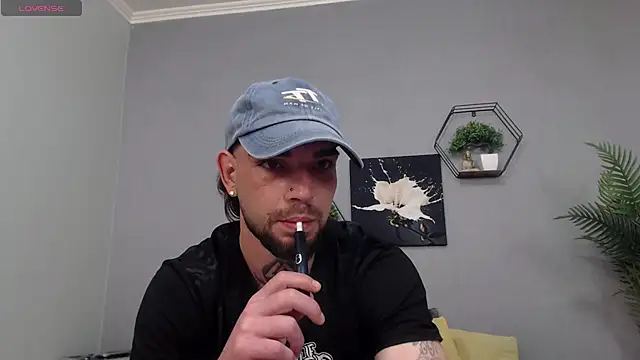 Snapshot of KaneHunter chatting on 17, 5, 2026 KaneHunter online show from 17, 5, 2026