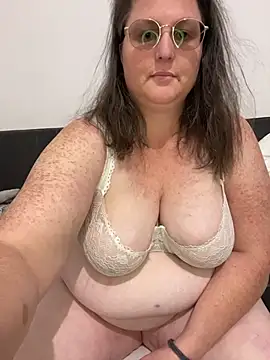 bea french curvy online show from 2, 5, 2026