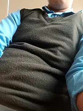 Snapshot of achut32 chatting on 26, 11, 2025 achut32 online show from 26, 11, 2025