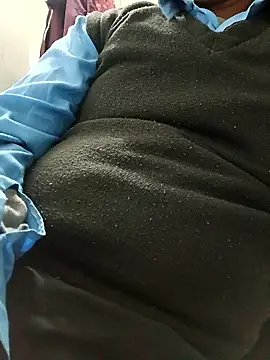 Snapshot of achut32 chatting on 1, 12, 2025 achut32 online show from 1, 12, 2025