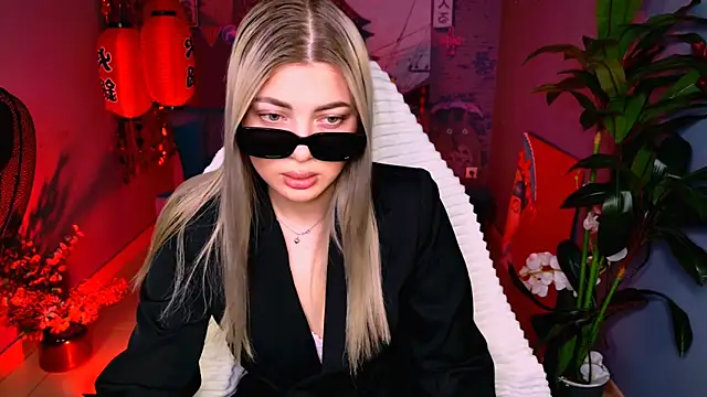 HyileyClark online show from 24, 3, 2026