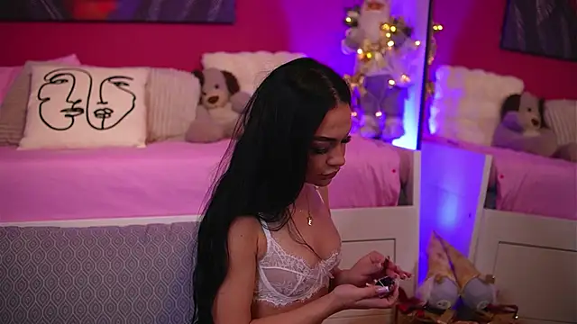 Snapshot of sashalorenzz chatting on 18, 12, 2025 sashalorenzz online show from 18, 12, 2025