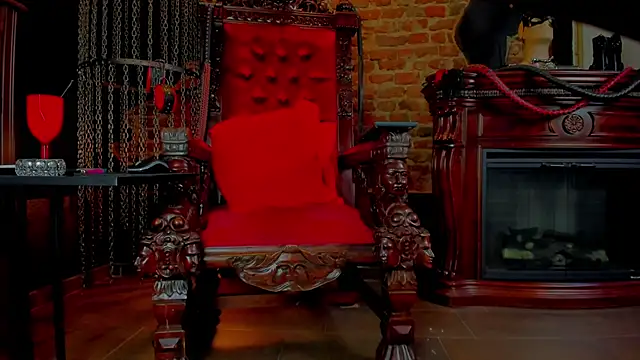 MoniqueResse online show from 19, 12, 2025