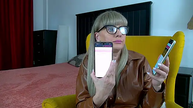 Cougar Milff online show from 28, 11, 2025