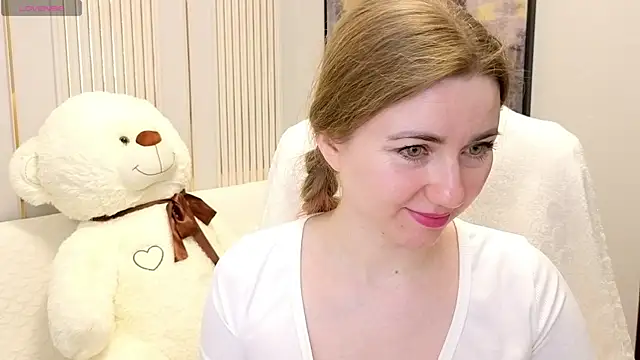 SofiAngela online show from 18, 4, 2026