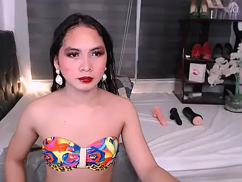 Snapshot of sylvannia_cumslut chatting on 19, 12, 2025 sylvannia cumslut online show from 19, 12, 2025