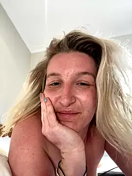 Skyme2713 online show from 2, 12, 2025