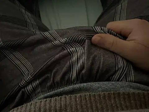 erdestruttor18 online show from 4, 2, 2026