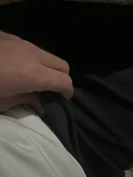 Snapshot of your_playboy_00 chatting on 4, 12, 2025 your playboy 00 online show from 4, 12, 2025