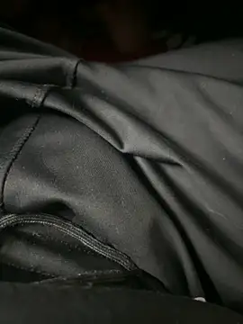 Snapshot of your_playboy_00 chatting on 17, 12, 2025 your playboy 00 online show from 17, 12, 2025