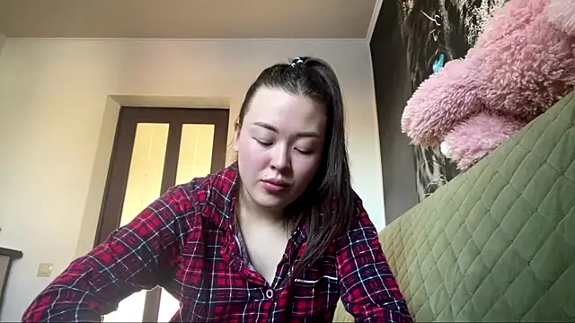 CurietHana1 online show from 9, 1, 2026