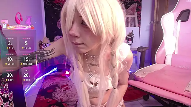 alicedangerXXX online show from 17, 12, 2025